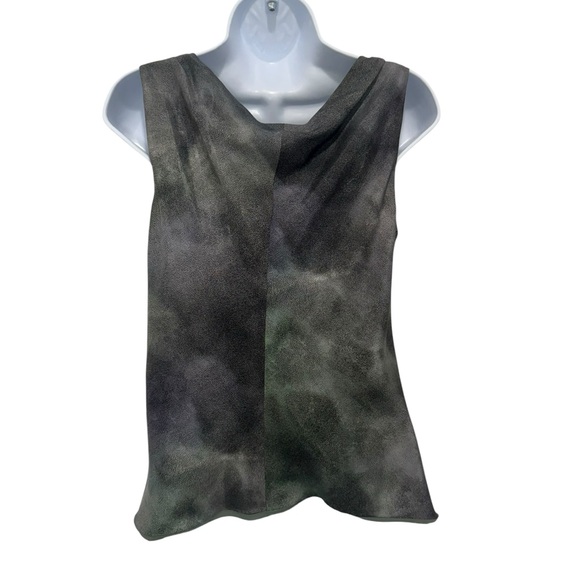 Giorgio Armani Main Line Green Sleeveless 100% Silk Top, Size 6 - Picture 2 of 4
